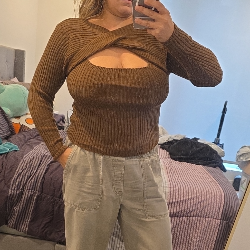 SHEIN Brown Ribbed Twist Front Women Sweater